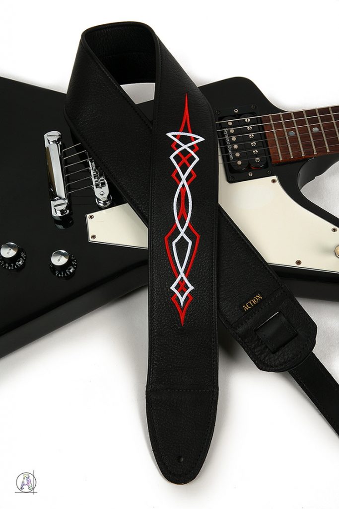 Red-White-Pinstriping strap